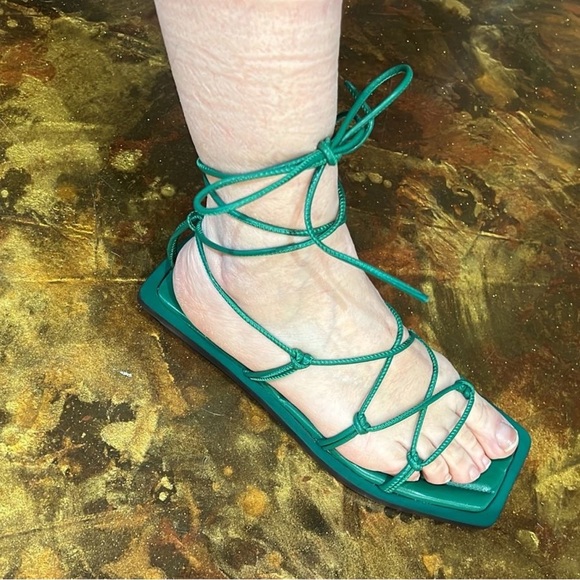 EUROPEAN FASHION: DAY BIRGER Green Strappy Sandals - Picture 7 of 8